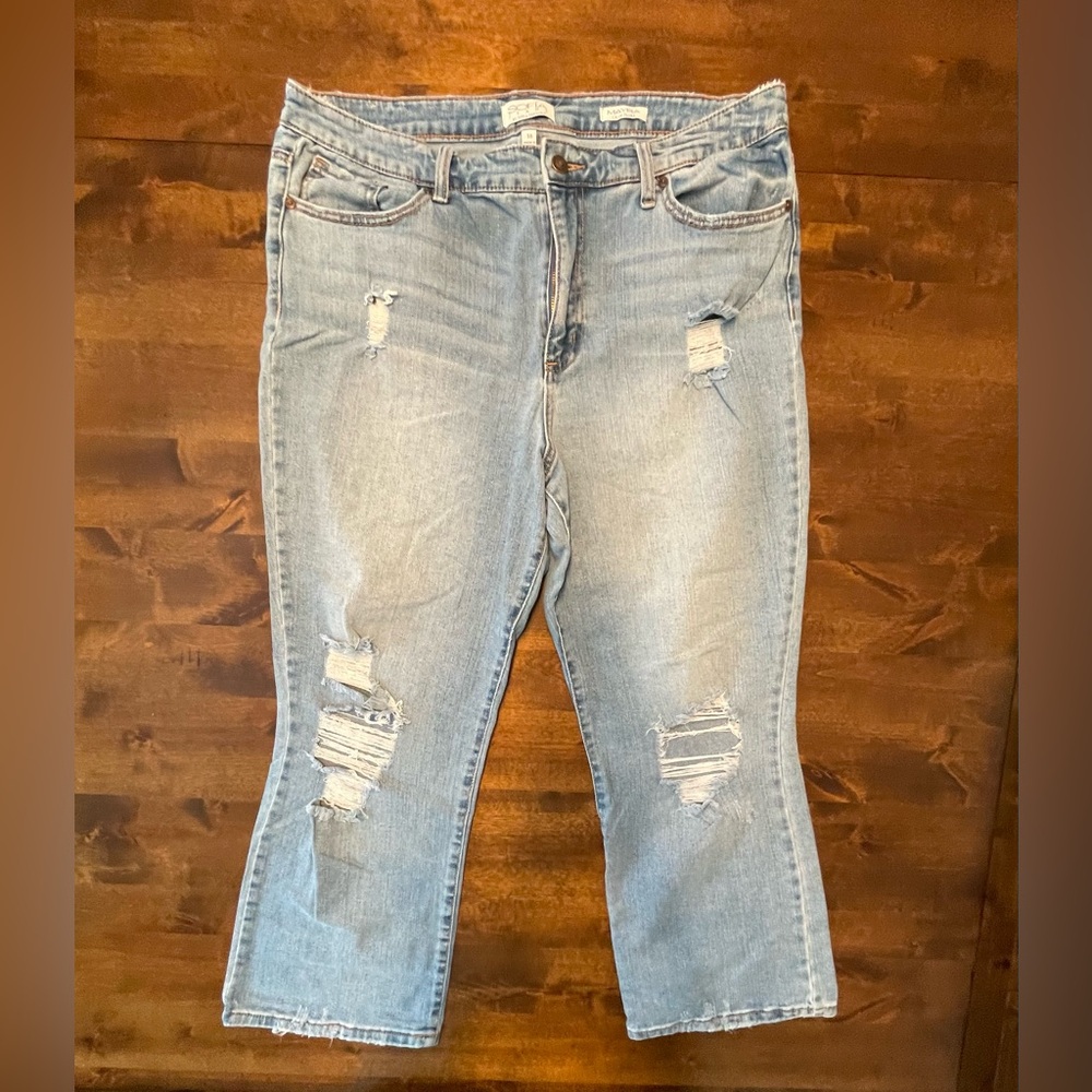 Crop Flare Distressed Jeans